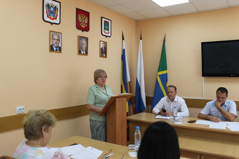 Состоялись заседания трех постоянных комиссий Собрания депутатов: по социальным вопросам, бюджету и вопросам ЖКХ