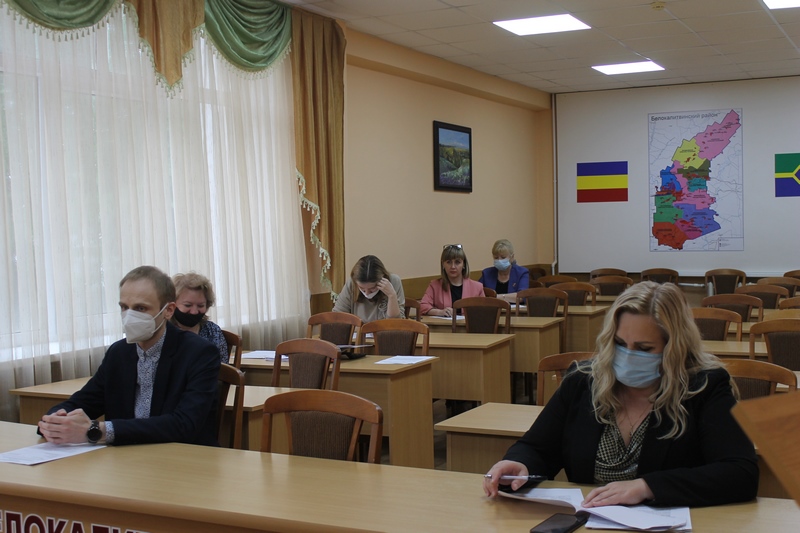 Информация об итогах проведения конкурса на замещение вакантных должностей муниципальной службы главного специалиста службы по физической культуре, спорту и делам молодежи и ведущего специалиста отдела жилищно-коммунального хозяйства