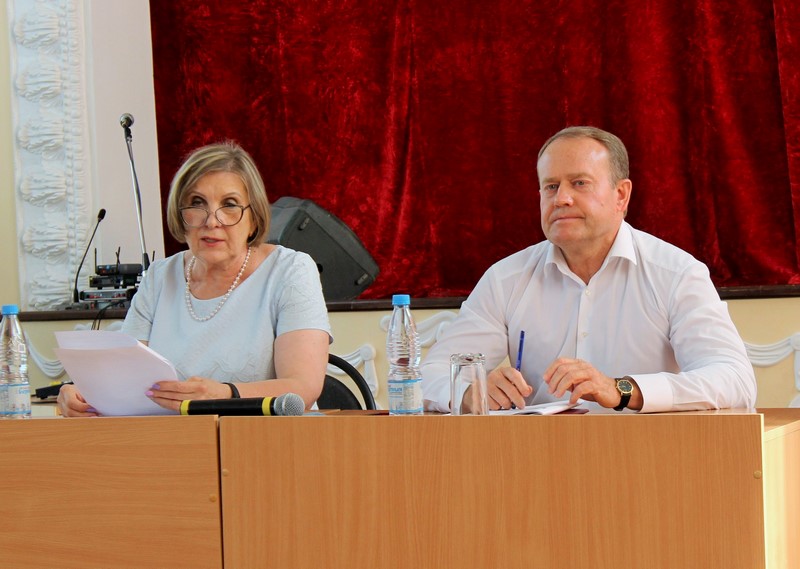 Проект Устава одобрен на публичных слушаниях