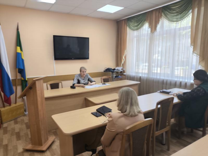 В малом зале Администрации района 25 сентября состоялось заседание антинаркотической комиссии Белокалитвинского района под председательством главы Администрации района Ольги Мельниковой