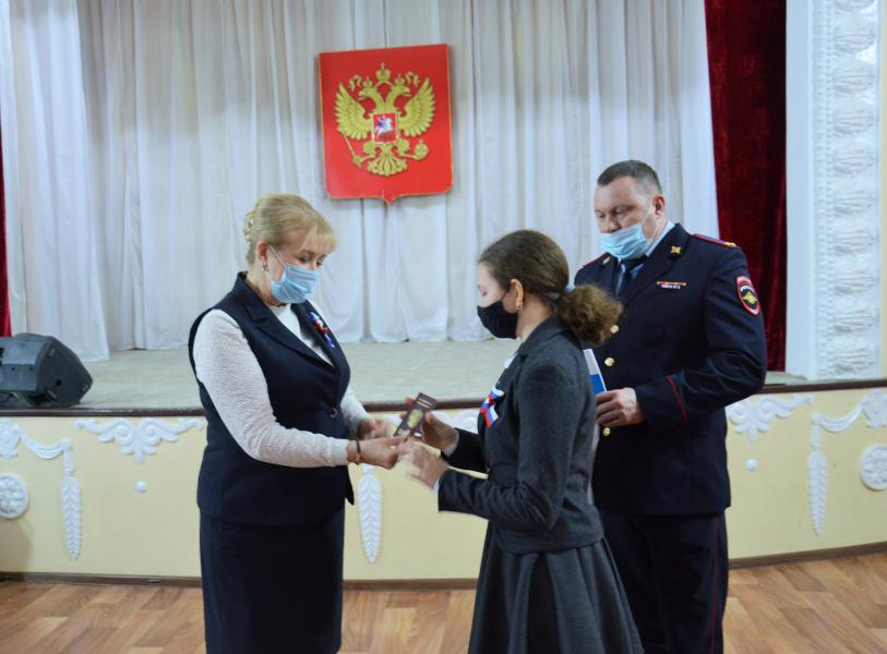 Юным белокалитвинцам вручены паспорта гражданина Российской Федерации