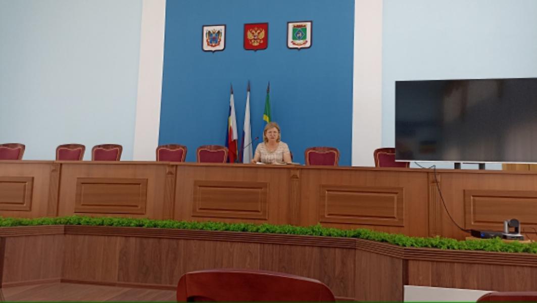 В большом зале Администрации района 21 июня состоялось заседание антинаркотической комиссии Белокалитвинского района под председательством заместителя главы Администрации района Марины Викторовны Мирской